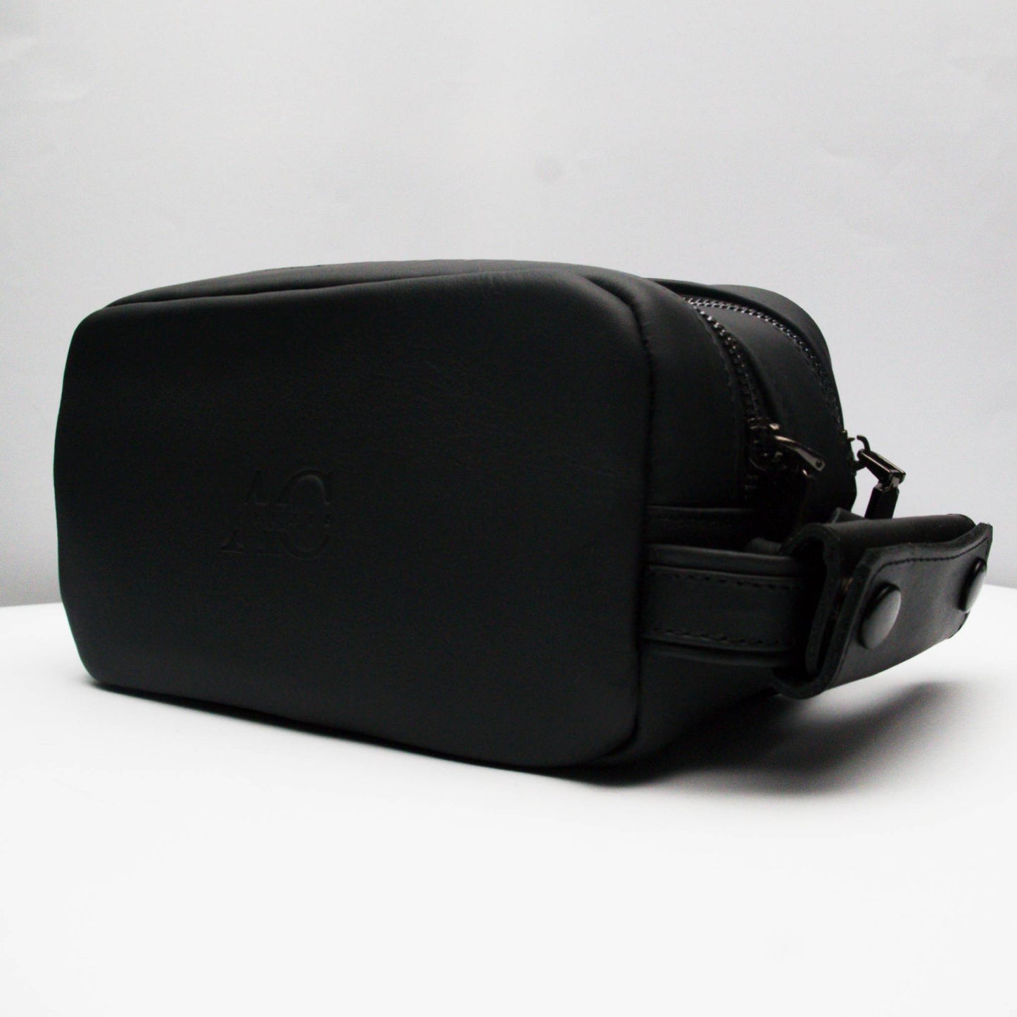 NECESER FALCO || NEGRO